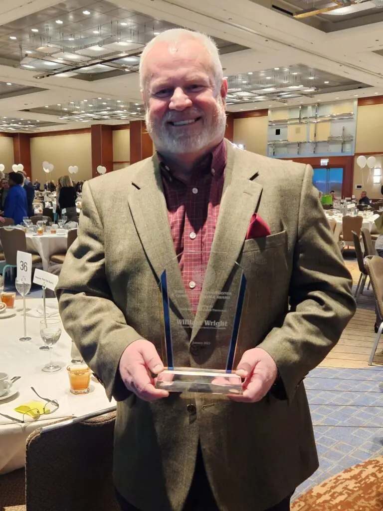 Commissioner Wright Receives Community Service Award